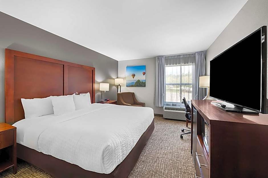 Clarion Pointe Apex - Holly Springs