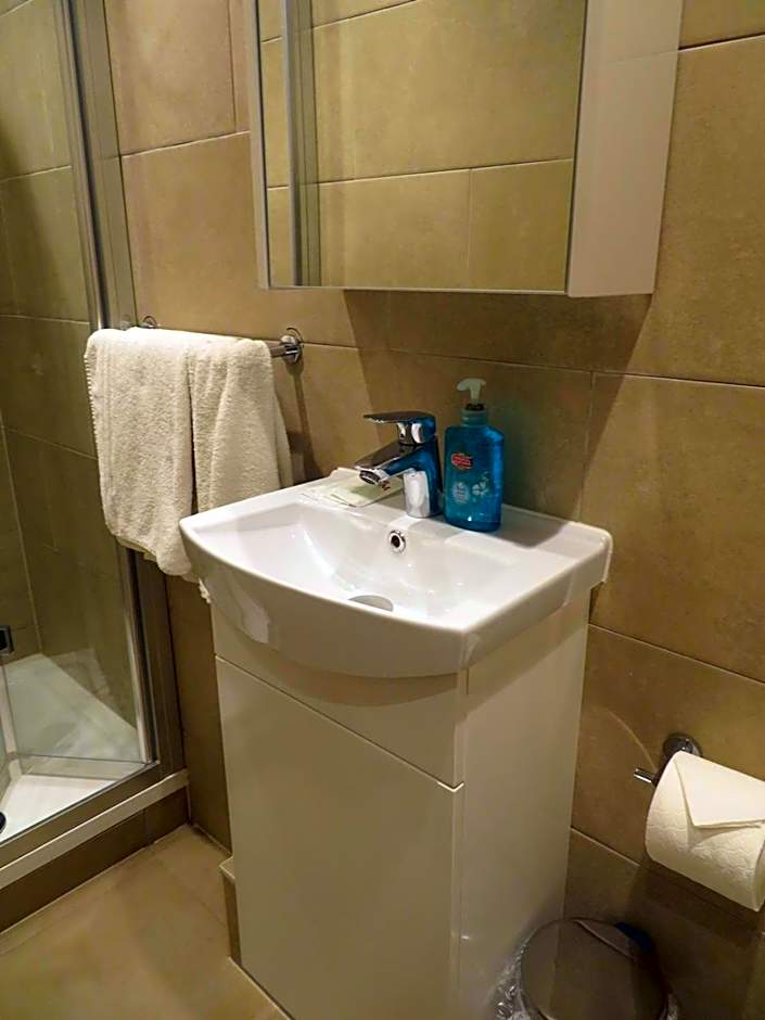 Glendale Hyde Park Hotel