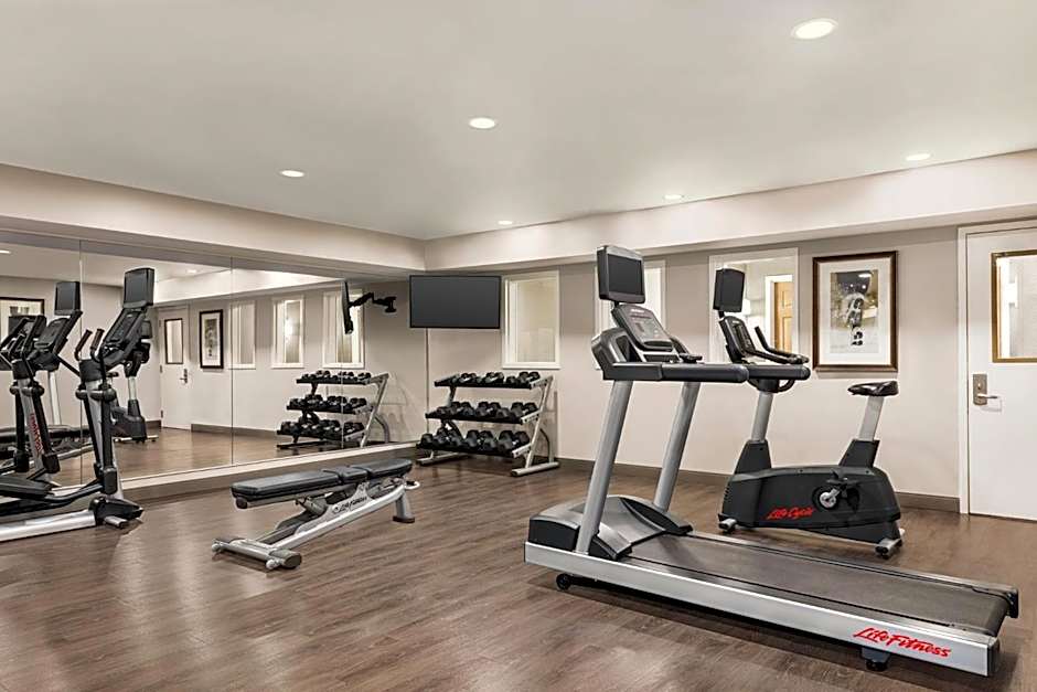 Staybridge Suites Fort Wayne By IHG