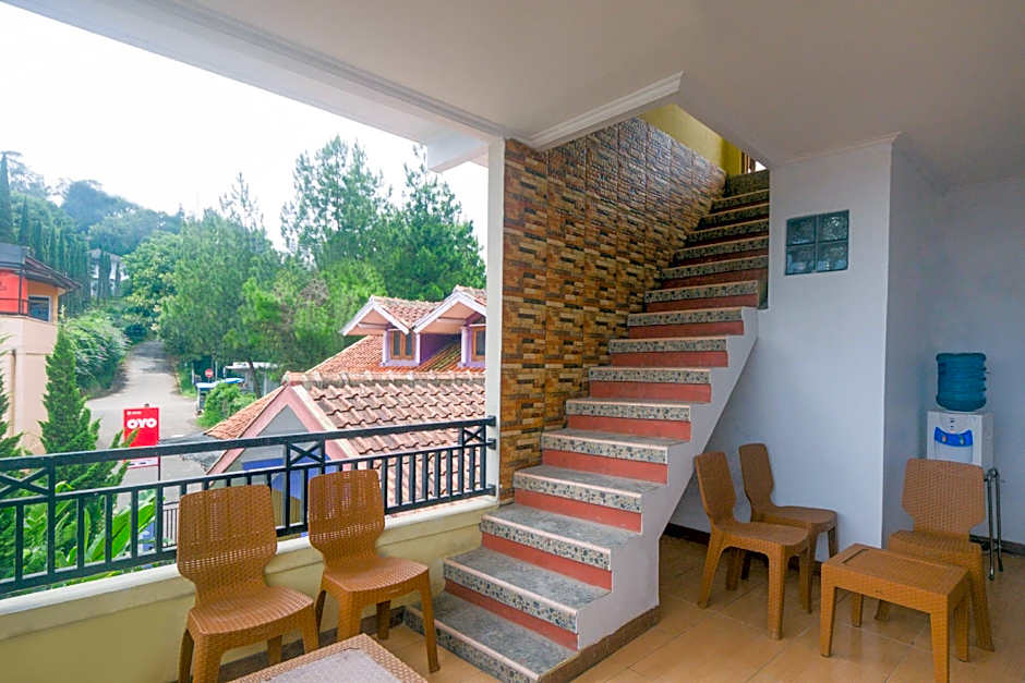 OYO 2938 Penginapan Bumi Ahsan 102 Syariah