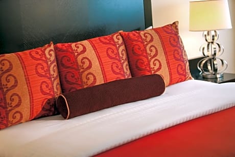 Deluxe King Room with Balcony