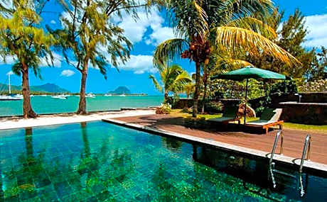 Olana Blue - Beachfront apartment