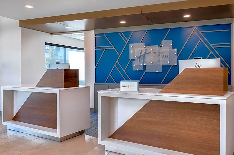 Holiday Inn Express & Suites Alton St Louis Area By IHG