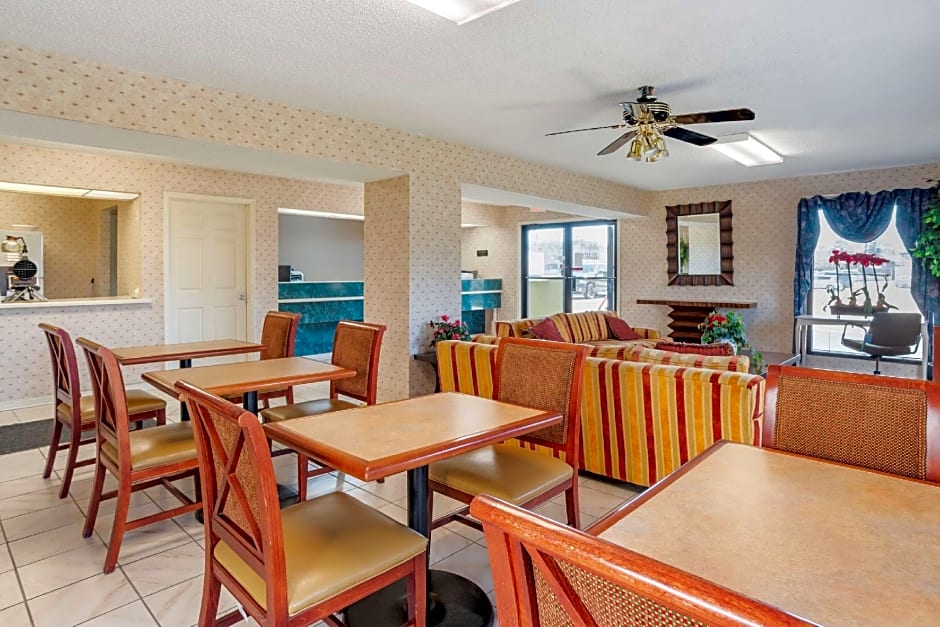 Econo Lodge Pearl - Jackson