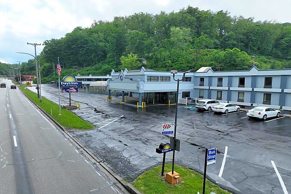 Days Inn by Wyndham Pittsburgh