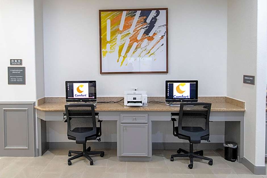 Comfort Inn & Suites