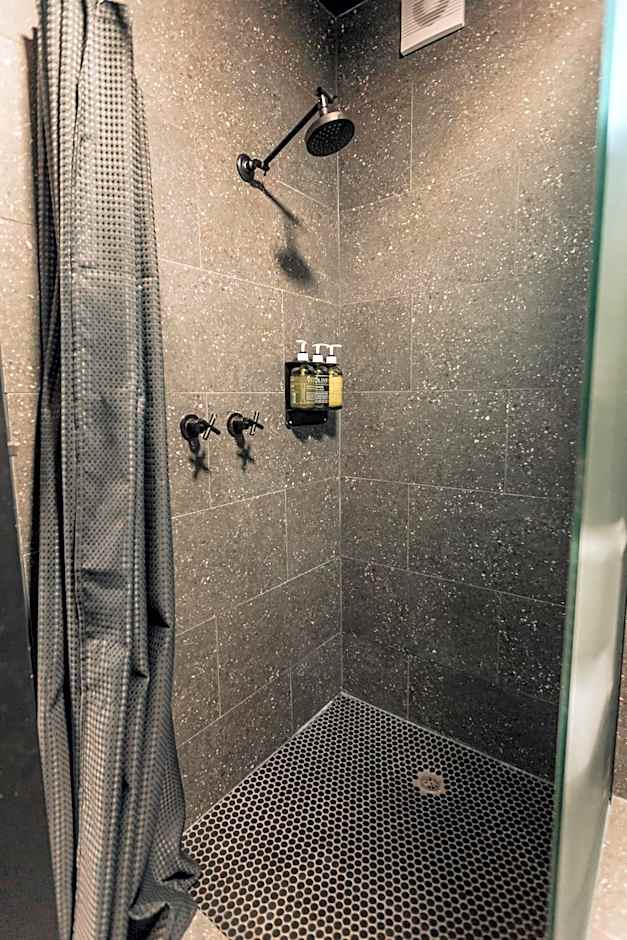 Lakeside Falls Creek