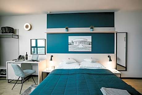 Double or Twin Room with City View