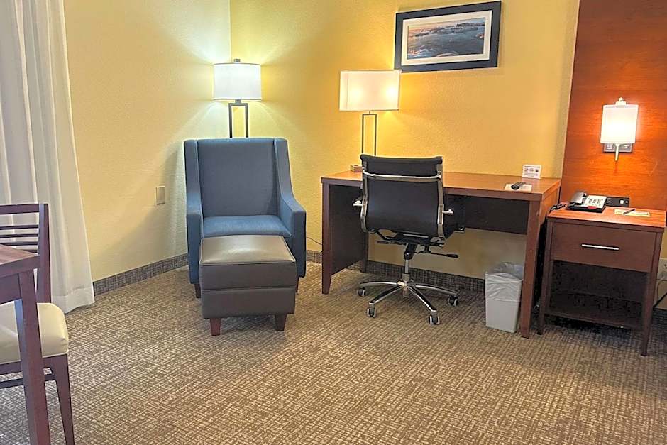 Comfort Inn Monterey Peninsula Airport