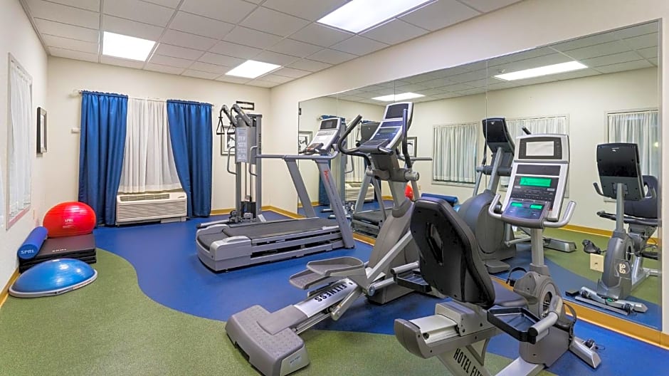 Holiday Inn Express and Suites - Stroudsburg By IHG