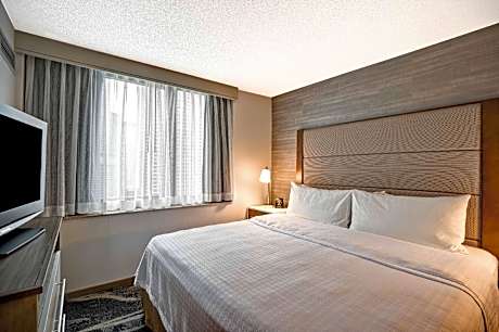  1 KING STUDIO STE  CITY VIEW NONSMOK HOTEL - SMALLER 1 BDRM SEP LIVING RM FULL KITCHEN - FREE WIFI-DAILY HOT BREAKFAST-24/7 SUITE SHOP -