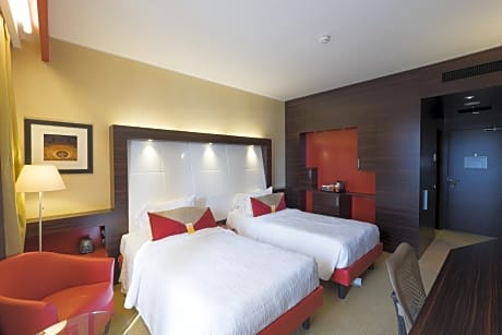DOUBLE OR TWIN STANDARD ROOM