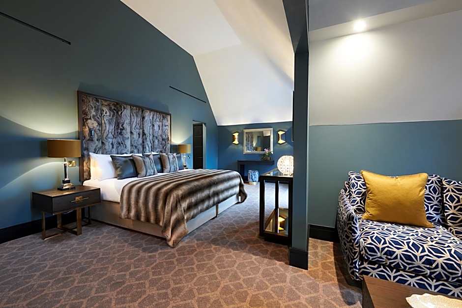 Aldwark Manor Estate