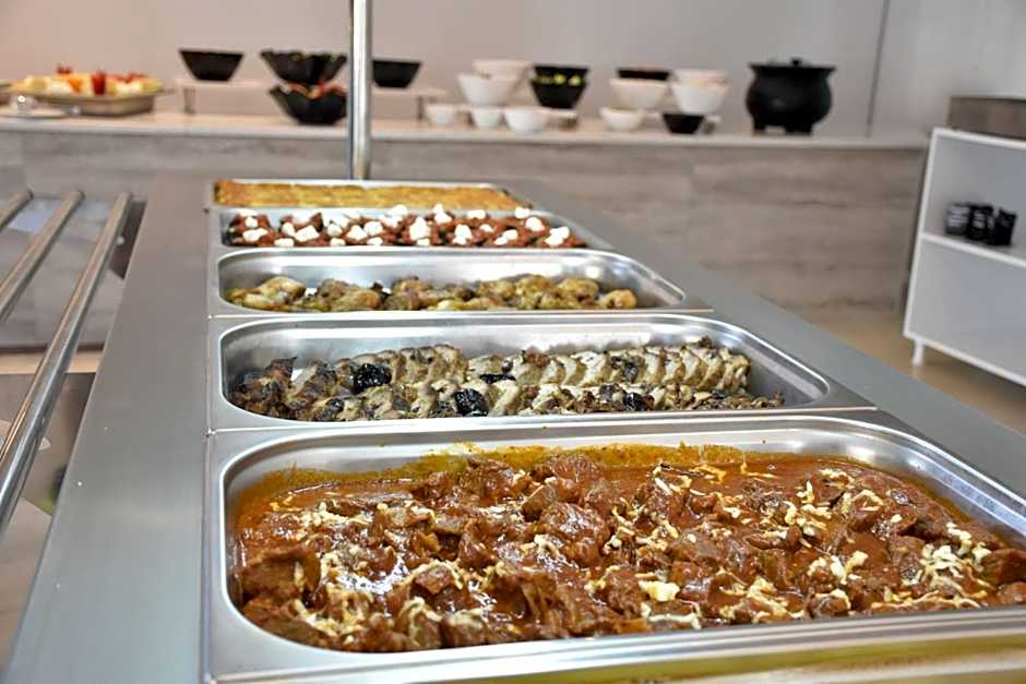 California Beach Hotel - Adults Only