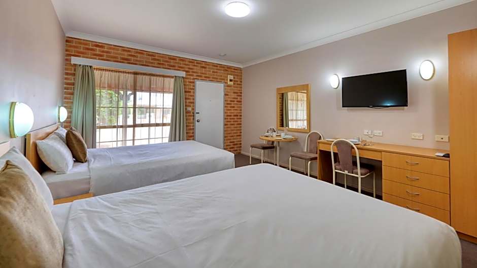 Country Gardens Motor Inn