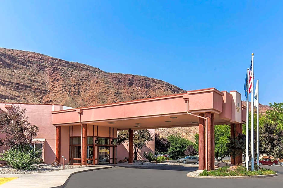 Quality Suites Moab near Arches National Park
