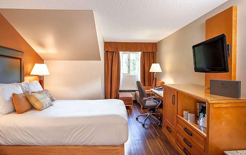 Coast Hillcrest Hotel