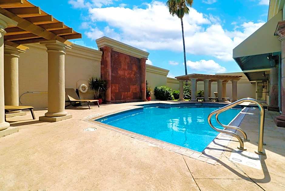 Wyndham Garden McAllen at La Plaza Mall