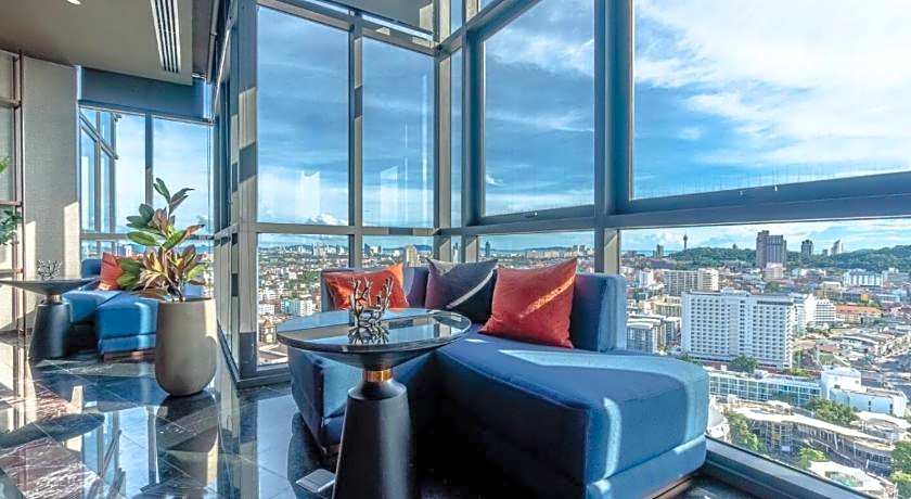 THE EDGE CENTRAL PATTAYA ??????????????????????? 