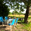 GITE 33 m2 - STUDIO avec kitchenette , espace salon, TV, 2 personnes PISCINE WIFI CLIM près Saint EMILION et du Périgord