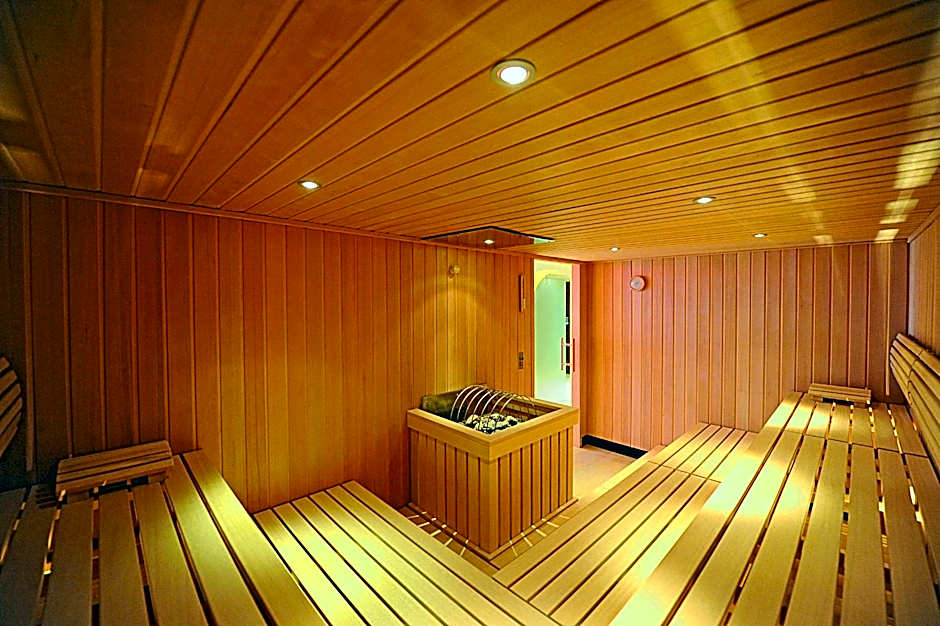 König - Joker Card included in Summer