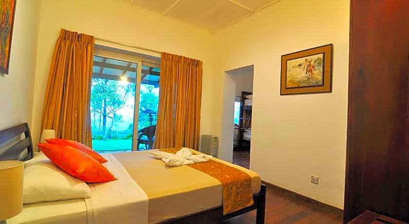 Clouds Holiday Bungalow