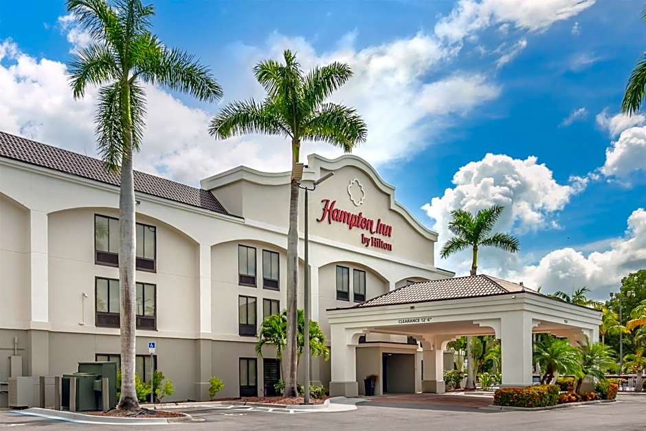 Photo 1 of 26 of Hampton Inn By Hilton Ft. Myers-Airport I-75