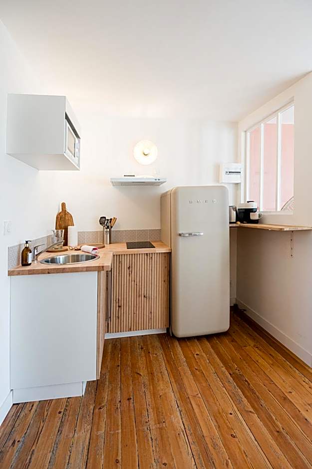 Villa Robs - Appartements tout confort, TV connectée, Haut débit, Localisation idéale - Courts séjours & Affaires