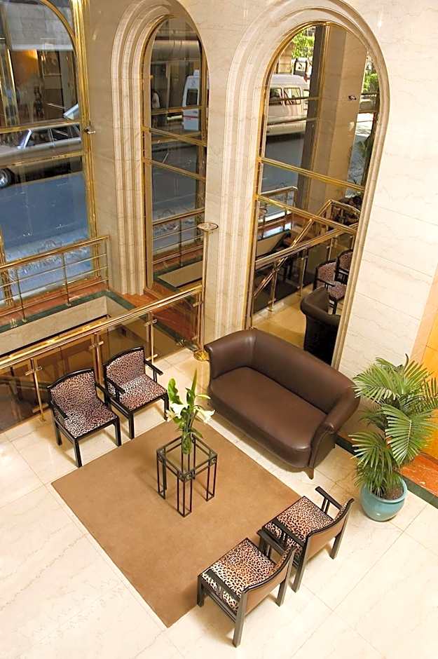 Hotel Dolmen