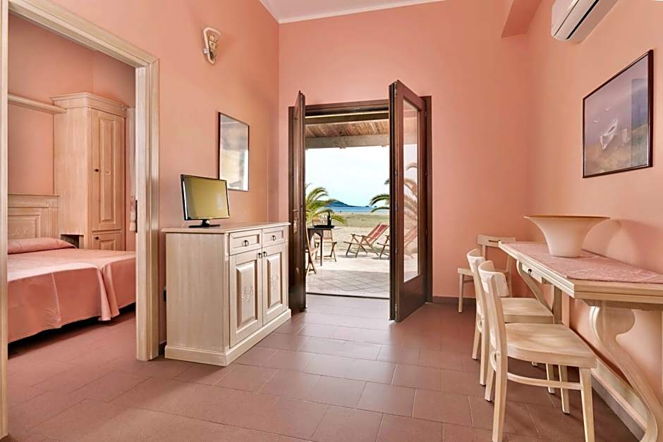 Residence with private beach in Bosa Marina just 100 meters from the sea