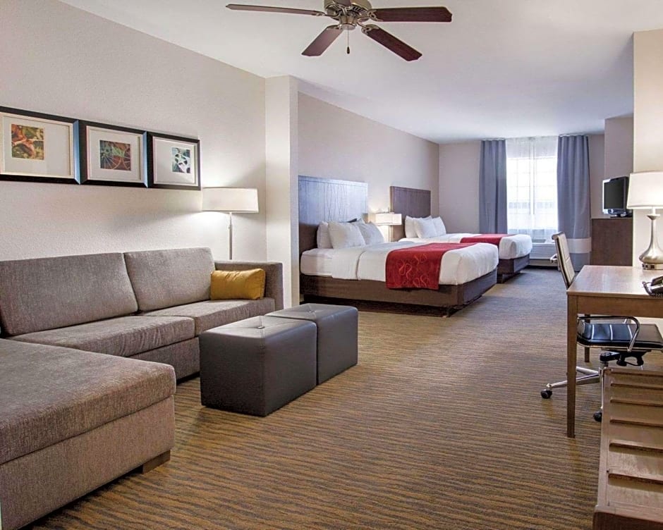 Comfort Suites San Angelo near University