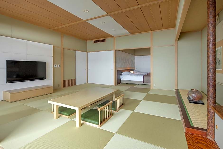 Photo 1 of 10 of Deluxe 2 Beds, Ocean View