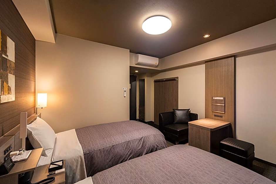 Hotel Route Inn Chiba Newtown Chuo Ekimae - Narita Airport Access Line