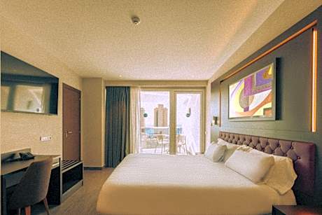 ULTIMATE ROOM (3 ADULTS)