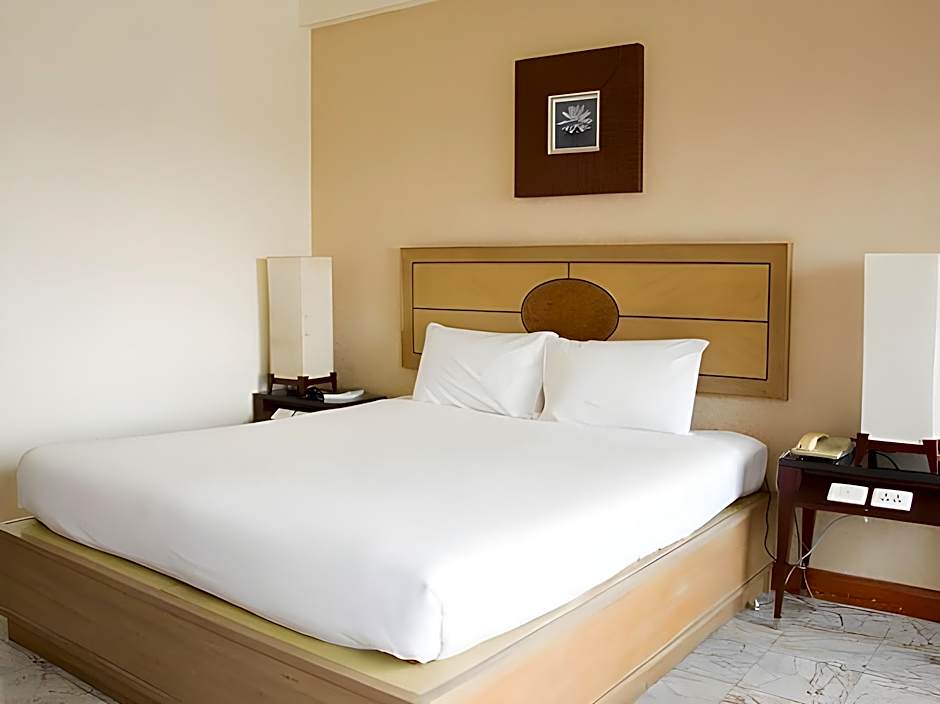 Nonthaburi Palace Hotel