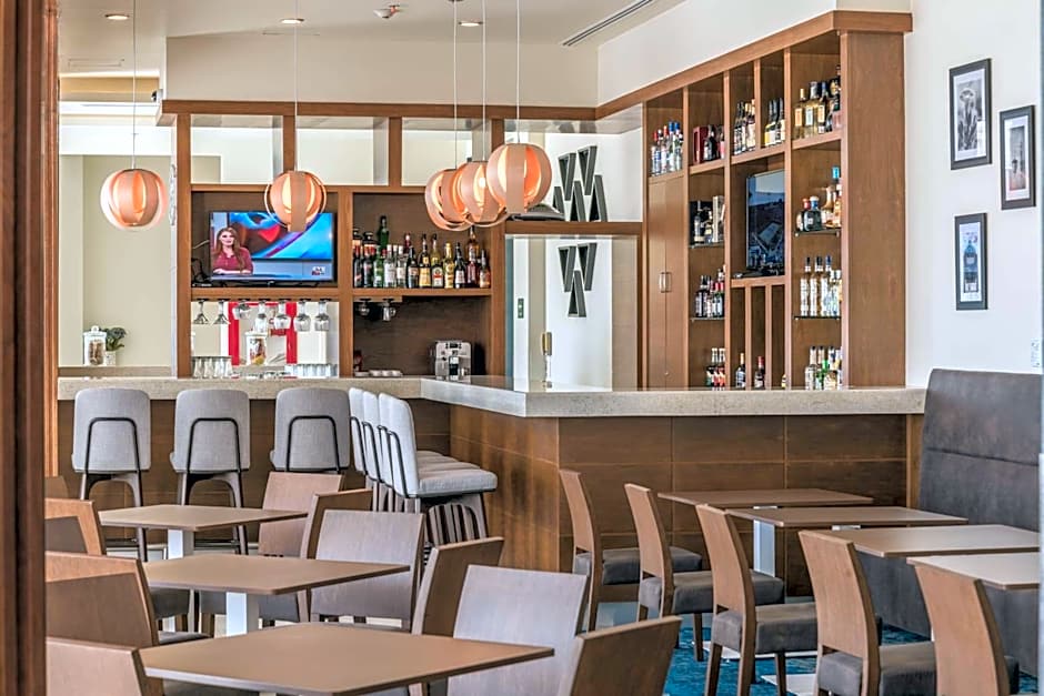 Hampton Inn & Suites by Hilton Salamanca Bajio