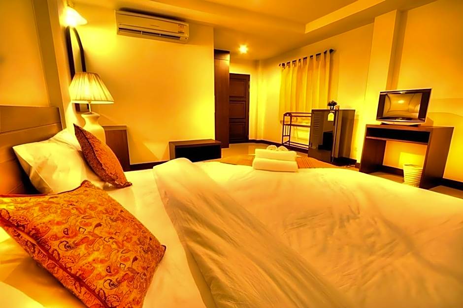 Suphan Lake Hometel