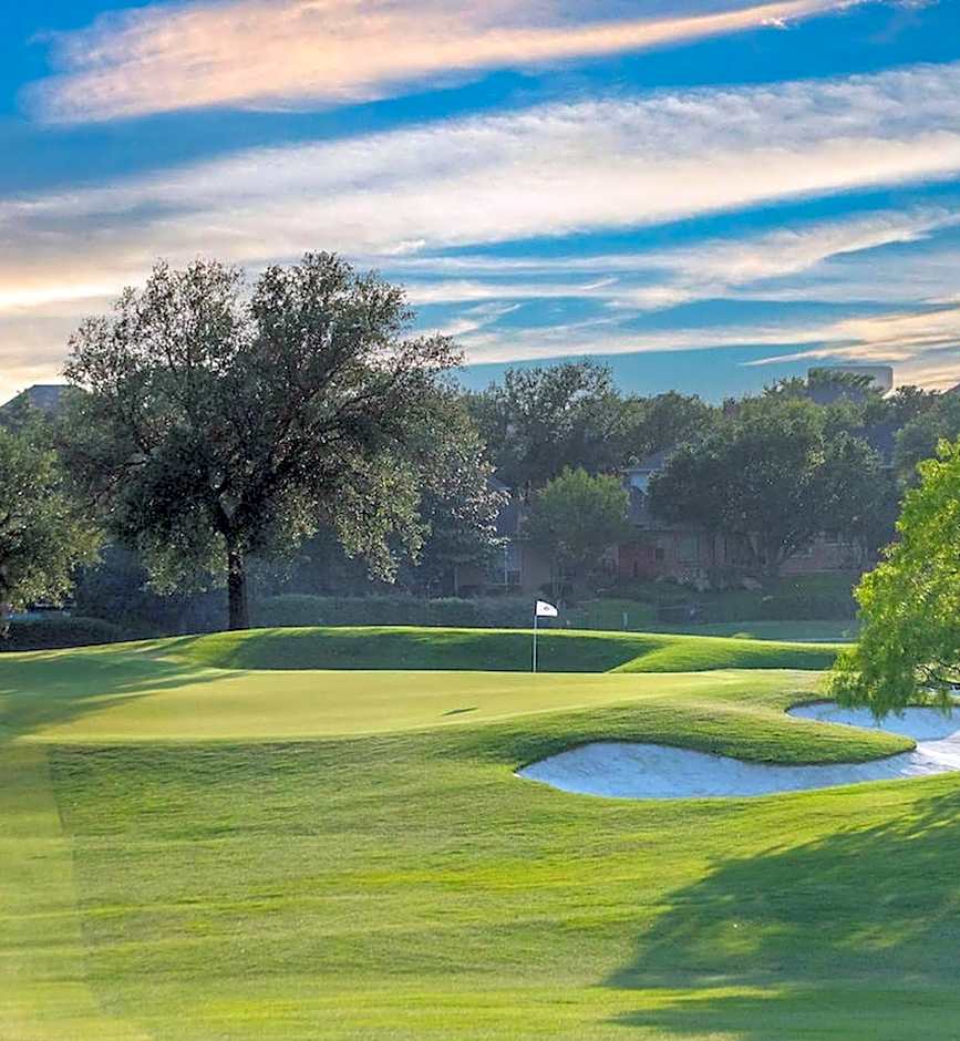 Soka Suites Dallas - Las Colinas