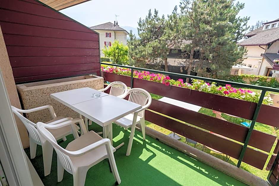 Logis Hotel Arc En Ciel