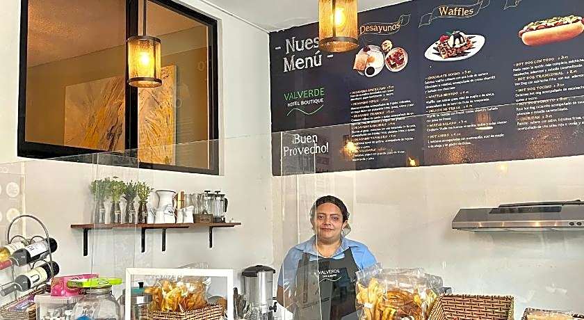 Valverde Hotel Santa Elena El Salvador