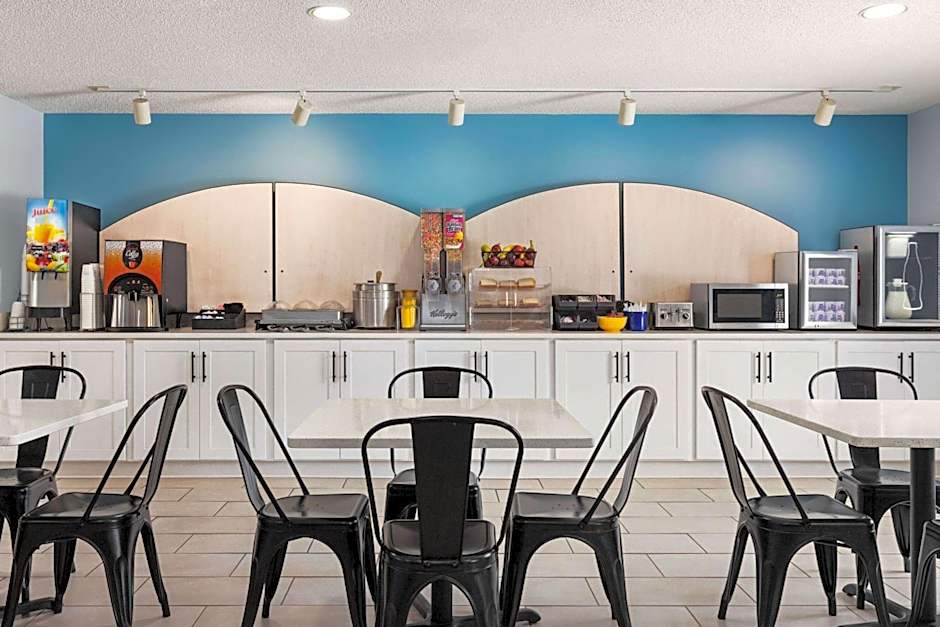 Days Inn by Wyndham Shallotte
