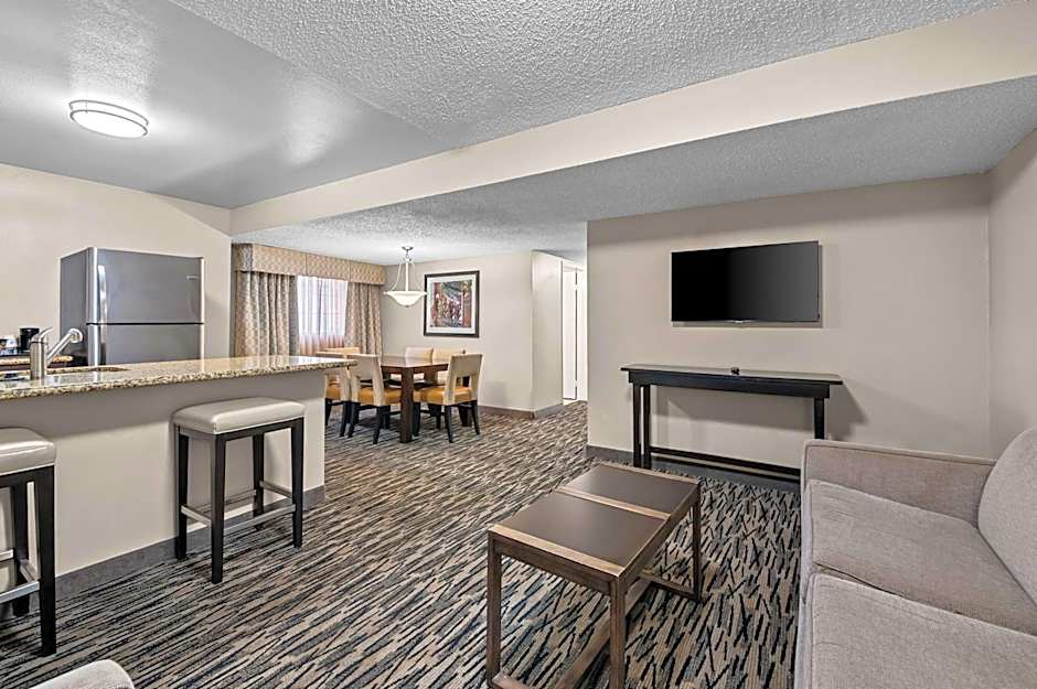 Best Western Los Alamitos Inn And Suites