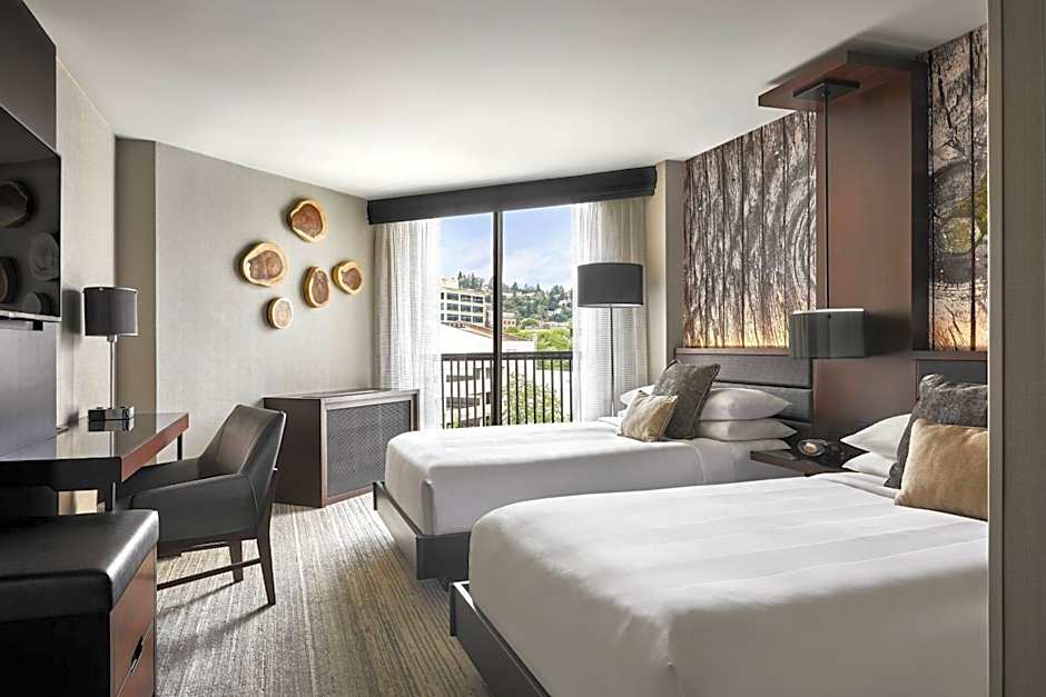 Portland Marriott Downtown Waterfront