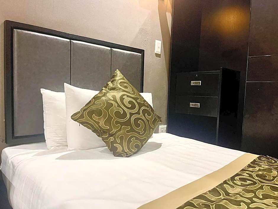 Azinnia Rivonia Guest House