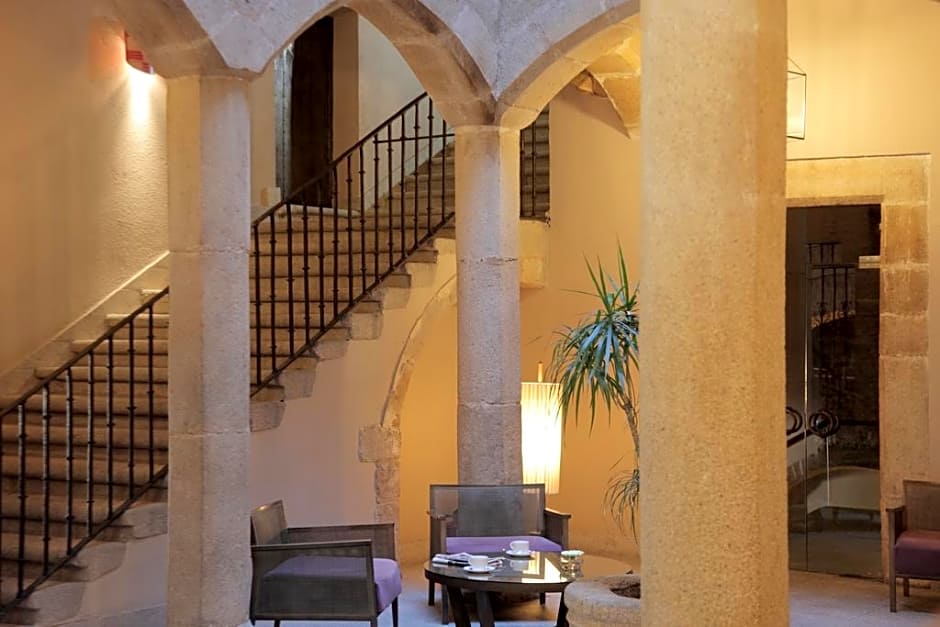 NH Collection Caceres Palacio de Oquendo