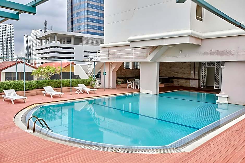 The Royal City Hotel