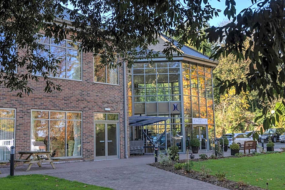 Best Western Plus Kenwick Park Hotel