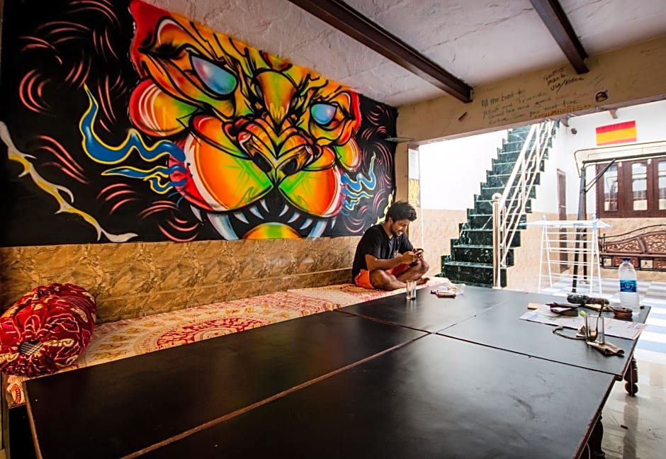 Friends Guest House and Hostel