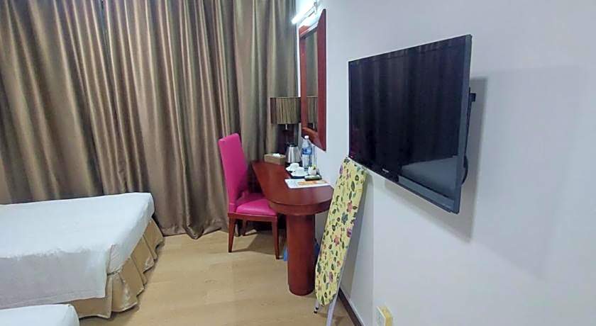 Celyn City Hotel