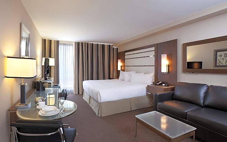 Le Cantlie Suites Hotel